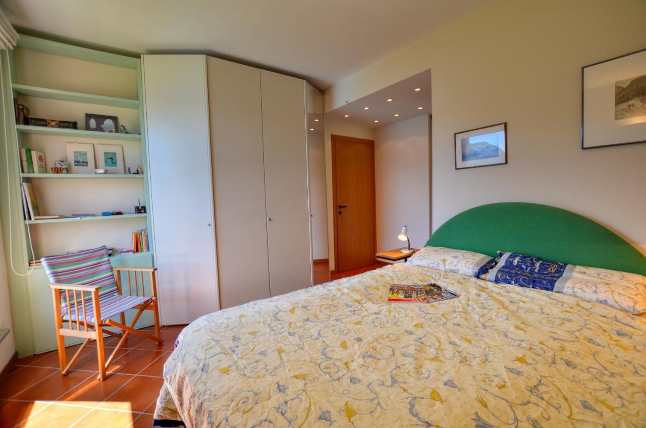 2-Bedroom Lakeview Apartment Bella Gaeta San Siro  Buitenkant foto