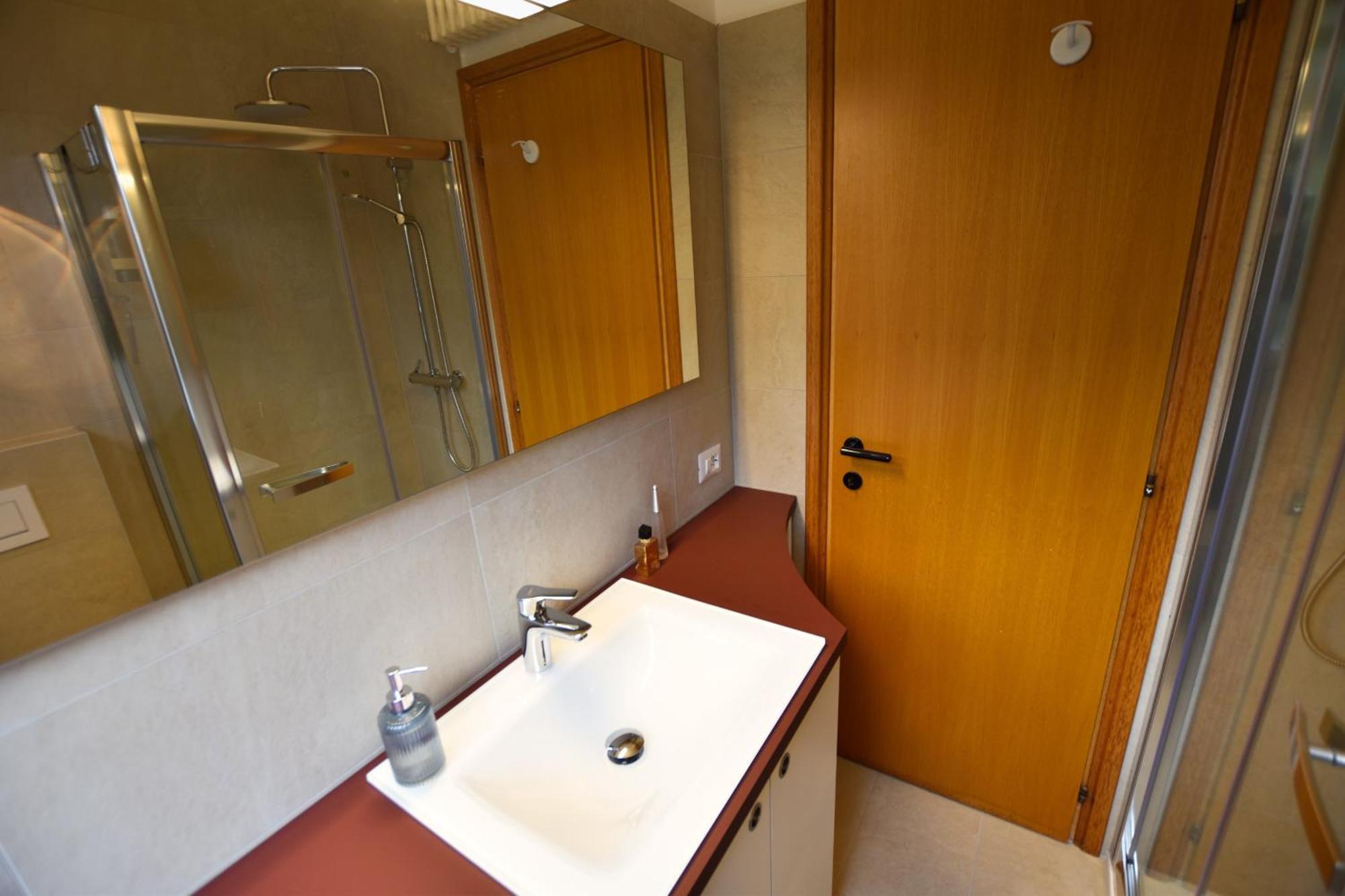 2-Bedroom Lakeview Apartment Bella Gaeta San Siro  Buitenkant foto