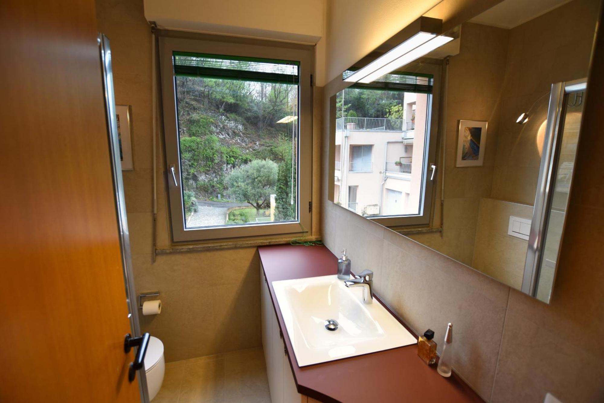 2-Bedroom Lakeview Apartment Bella Gaeta San Siro  Buitenkant foto
